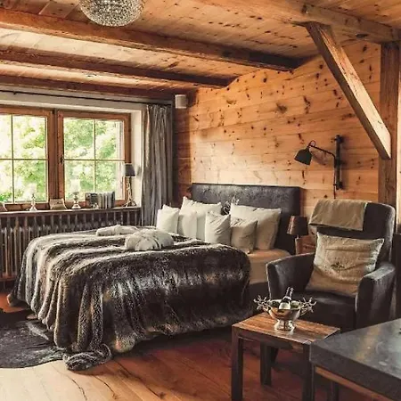 Alpenblick Mit Sauna In Komfort Und Entspannung 因泽尔